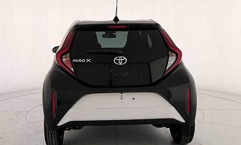 Toyota Aygo X 1.0 Tr...