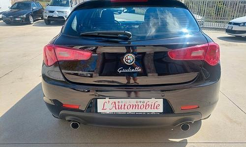 Alfa Romeo Giulietta...