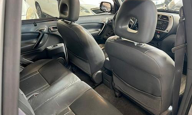 Toyota Rav 4 2,0-D-4...