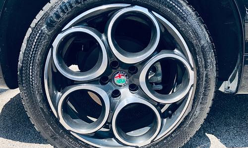 Alfa Romeo Tonale 1....