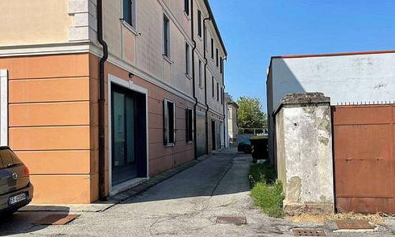 Appartamento Arredat...