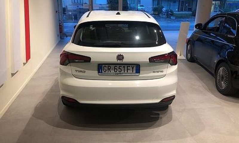 Fiat Tipo X2V My24 1...