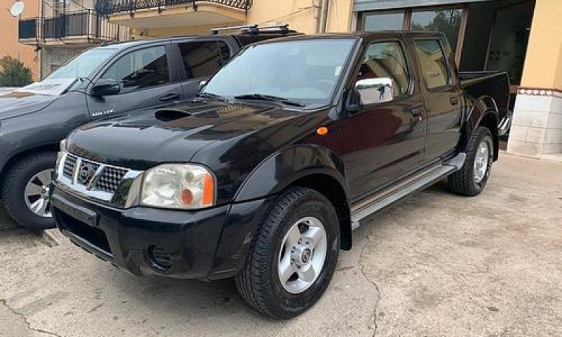 Nissan Navara 2.5 Tu...