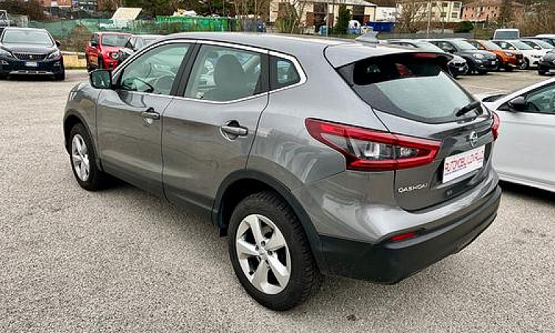 Nissan Qashqai 1.5 D...