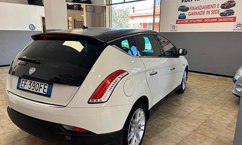 Lancia Delta 2011Ds1...