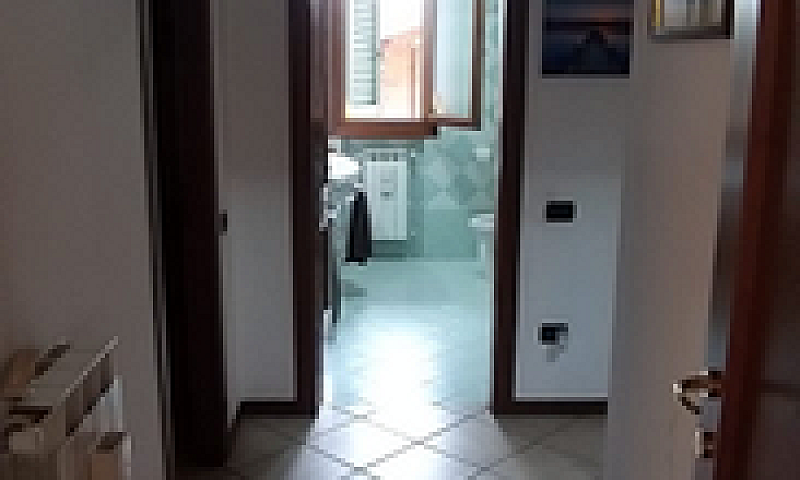 Appartamento Con Ing...