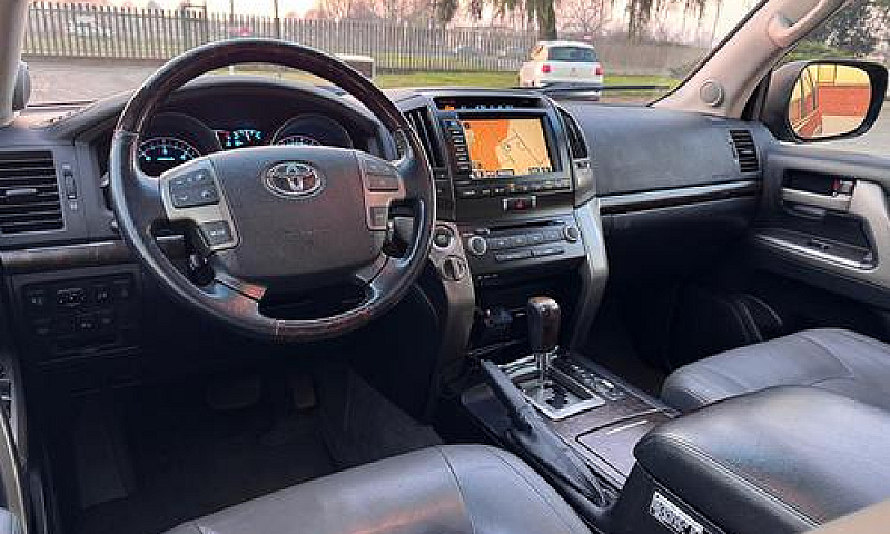 Toyota Land Cruiser ...
