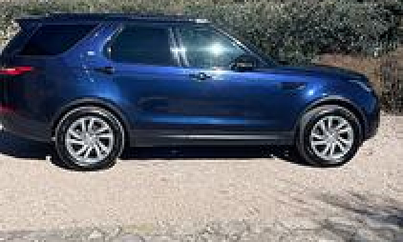 Land Rover Discovery...