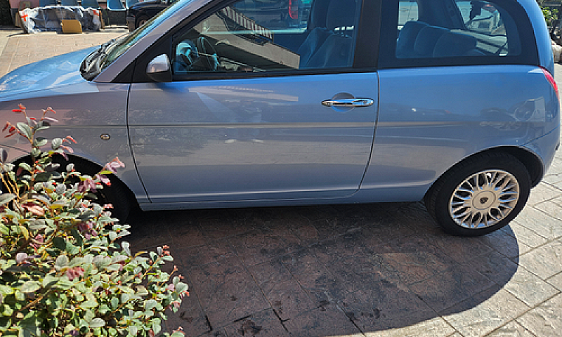 Lancia Ypsilon 1.2 B...