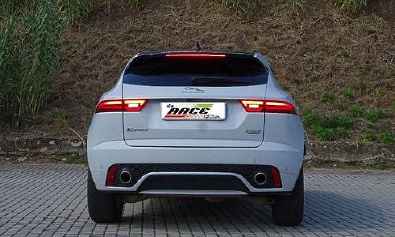 Jaguar E-Pace 2.0D 1...