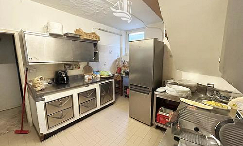 Castelrotto: Albergo...