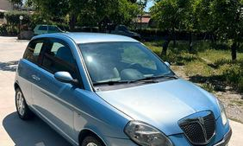 Lancia Ypsilon 1.3 M...