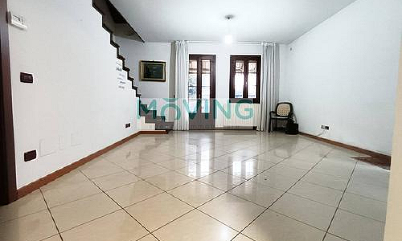 Porzione Di Casa - V...
