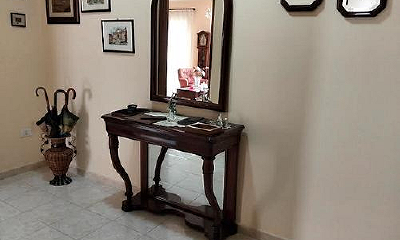 Ampio Pentavani Su V...