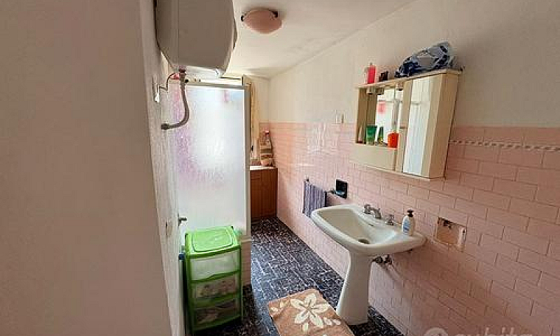 Casa Indipendente Su...