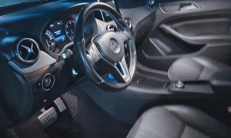 Mercedes-Benz B 180*...