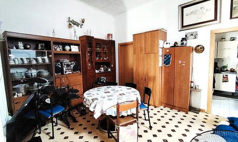 Appartamento Con Bal...