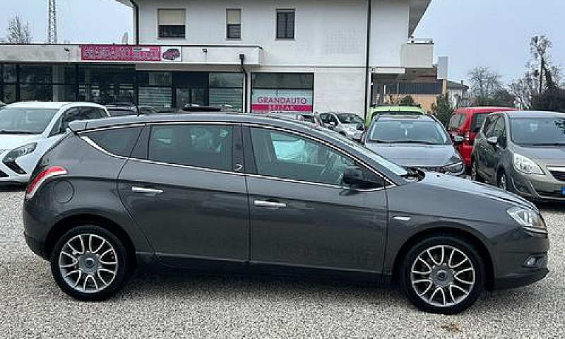 Lancia Delta 2.0 Mjt...
