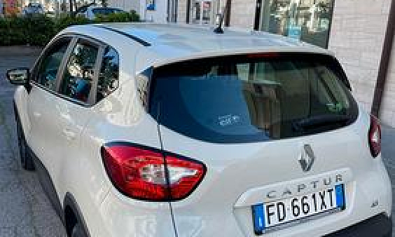 Renault Captur 1.5 D...
