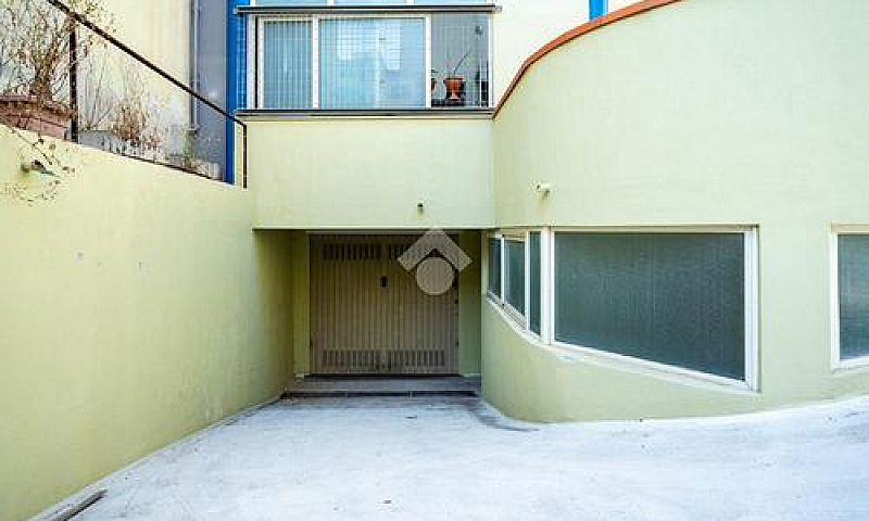4 Locali A Cagliari...