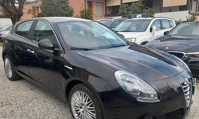 Alfa Romeo Giulietta...