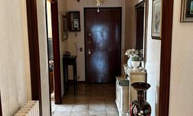 Attico Con Terrazzo ...