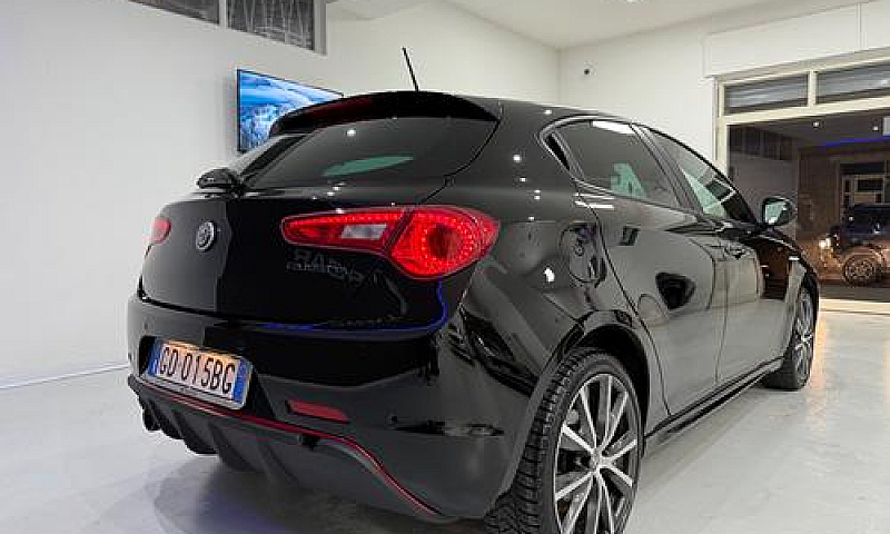 Alfa Romeo Giulietta...
