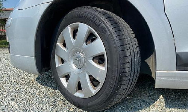 Citroen C4 1.4 88 Cv...