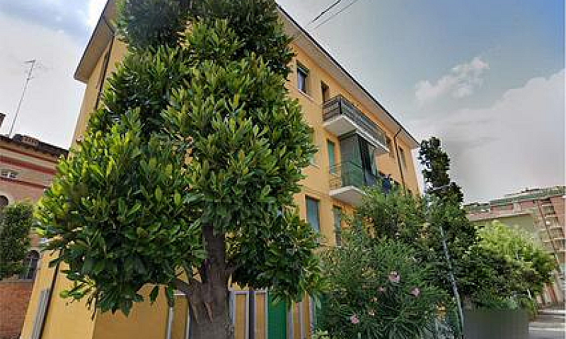 Appartamento A Moden...