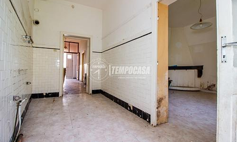 Thiesi, Casa Indipen...