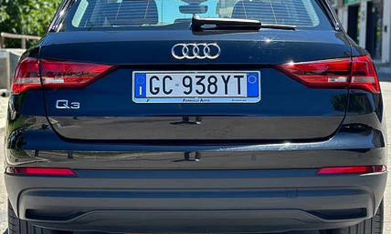 Audi Q3 35 2.0 Tdi 1...