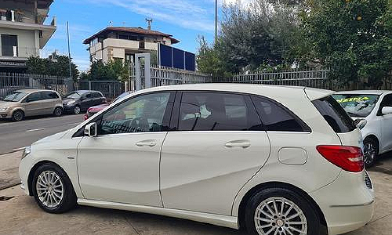 Mercedes Clase B180 ...