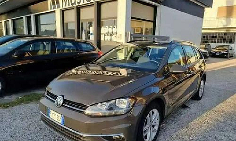 Volkswagen Golf Vari...