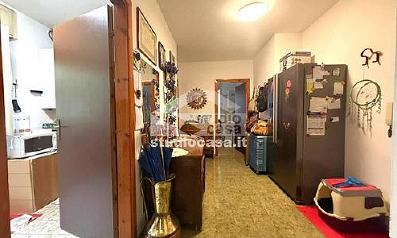 Appartamento Di 72 M...