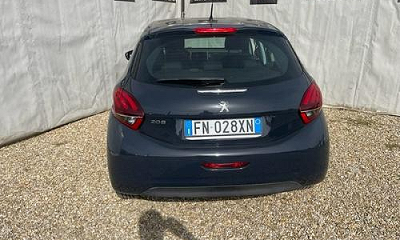 Peugeot 208 Puretech...