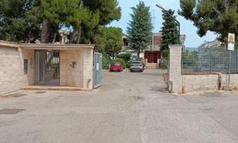 Bari Via Fanelli- Bo...