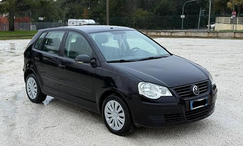 Volkswagen Polo Dies...