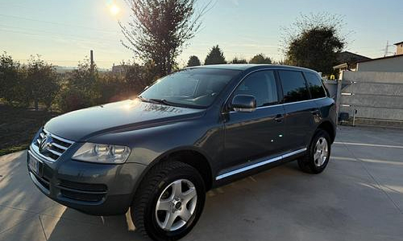 Volkswagen Touareg 2...