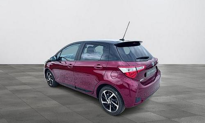 Toyota Yaris 1.5 Hyb...