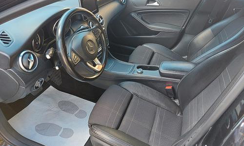 Mercedes-Benz A 200 ...
