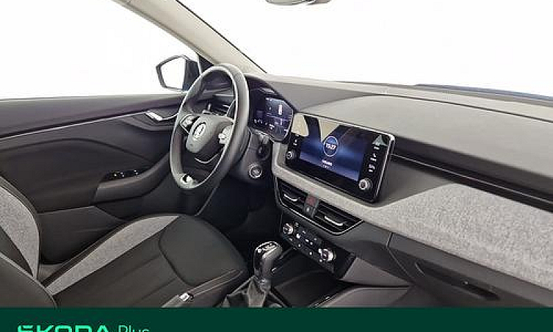 Skoda Kamiq Selects8...
