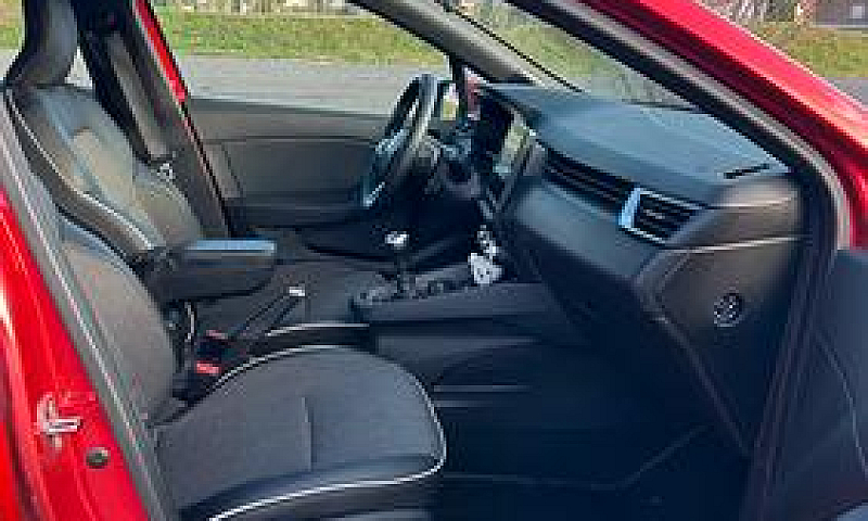 Renault Clio V...