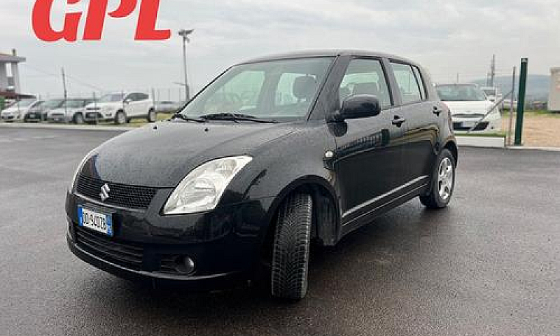 Suzuki Swift 1.3 4X4...