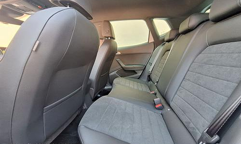 Seat Arona  Fr Cc 99...
