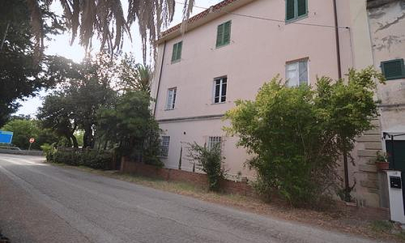 Collemezzano, 72 Mq ...