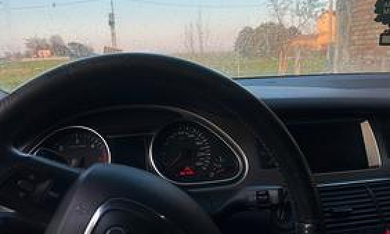 Q7 Audi...