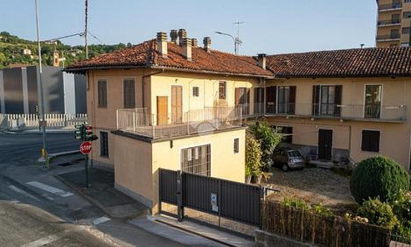 4 Locali A Verzuolo...