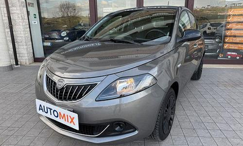 Lancia Ypsilon 1.0 F...