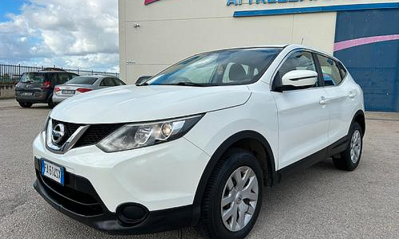 Nissan Qashqai 1.5 D...