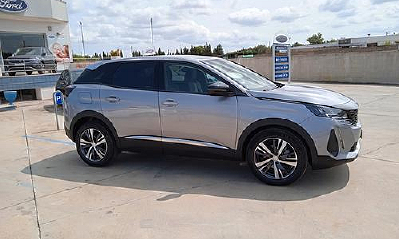 Km Zero Peugeot 3008...